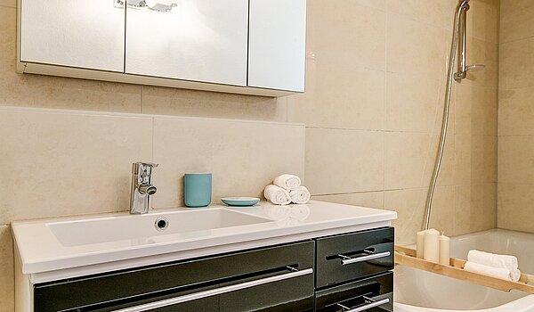 Квартира в многоэтажно доме с 4 комнатами | München-Maxvorstadt | 2011ML2 | ...Waschtisch und...