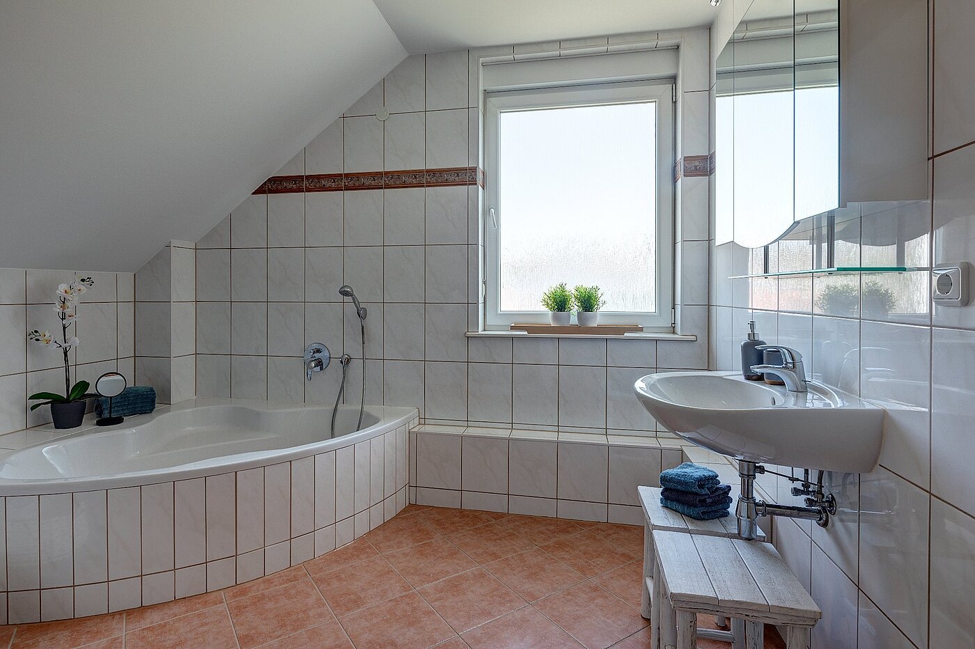 Квартира в многоэтажно доме с 5 комнатами | München-Aubing | 1804ML3 | Eckbadewanne