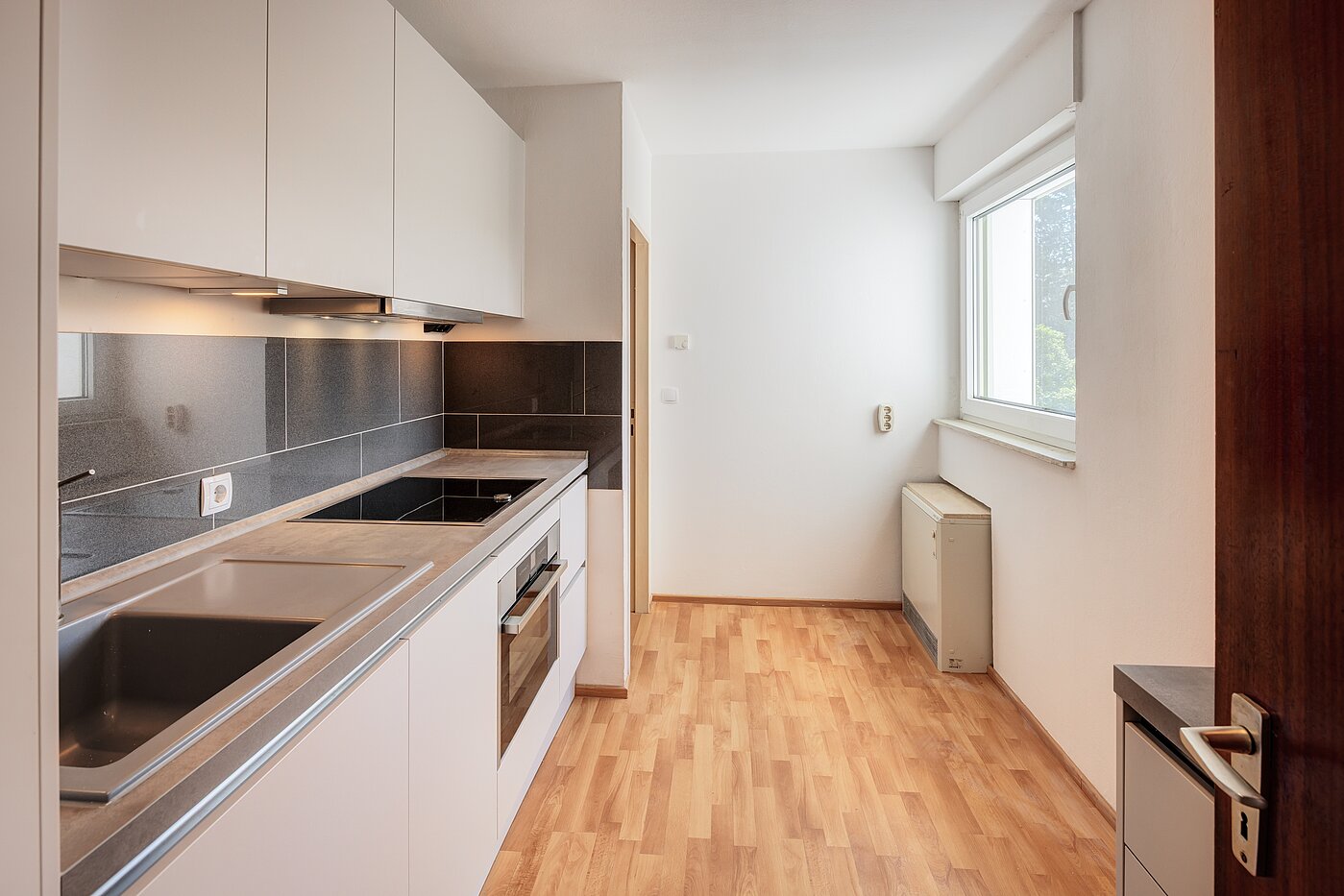 Квартира в многоэтажно доме с 2 комнатами | München-Hadern | 704101 | Küche mit Fenster...