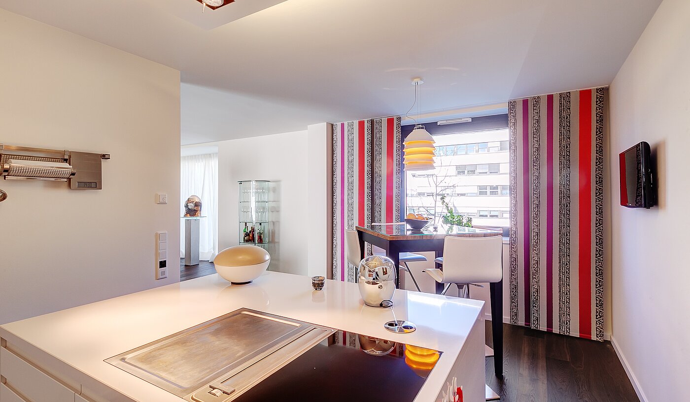 Квартира в многоэтажно доме с 3 комнатами | München-Schwabing | 1511ML1 | Tapernaki Grill && Induktion