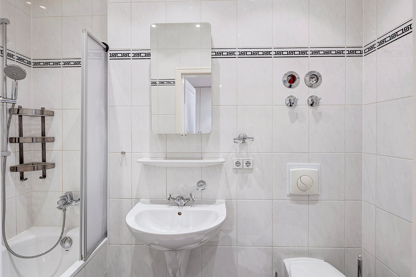 Квартира в многоэтажно доме с 1 комнатная | München-Ludwigsvorstadt | 70388 | Badezimmer