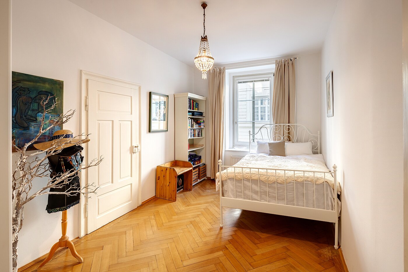 Квартира в многоэтажно доме с 5 комнатами | München-Altstadt | 700121 | ...Türen, schönes Fischgrät-Parkett...