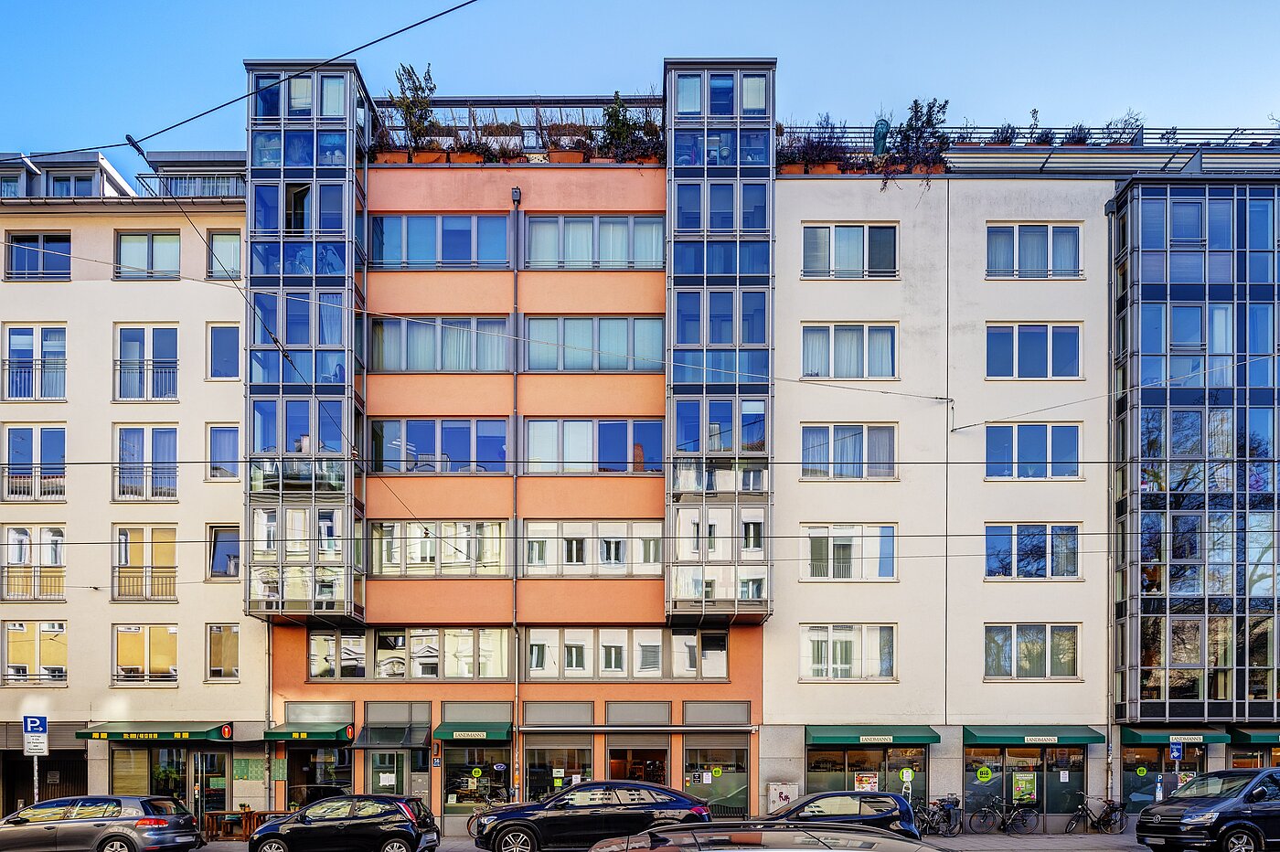 Квартира в многоэтажно доме с 2 комнатами | München-Maxvorstadt | 70001 | Hausansicht