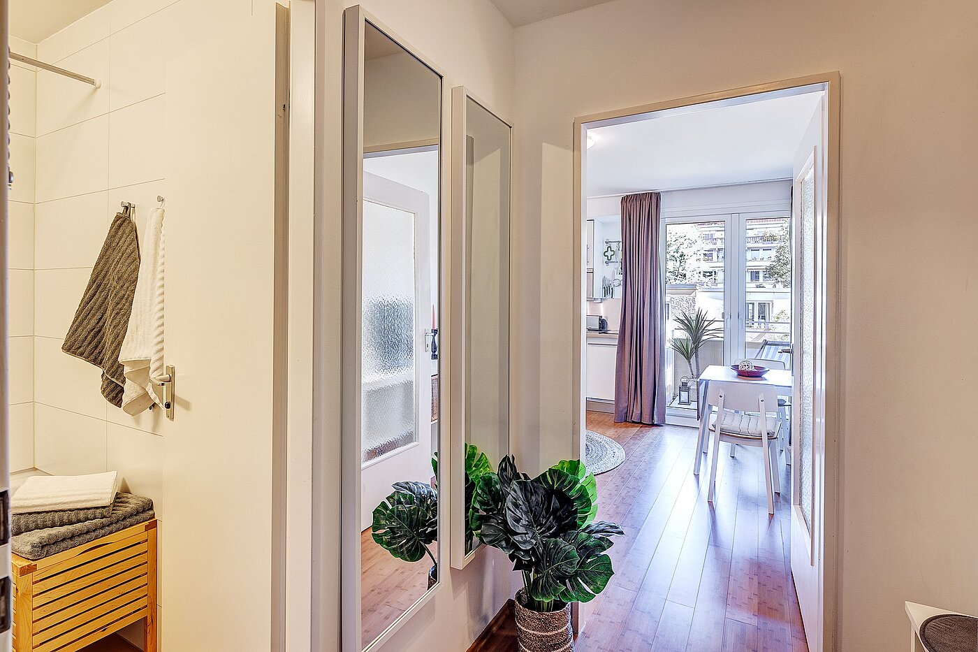 Квартира в многоэтажно доме с 1 комнатная | München-Schwabing | 2210ML3 | Diele mit...