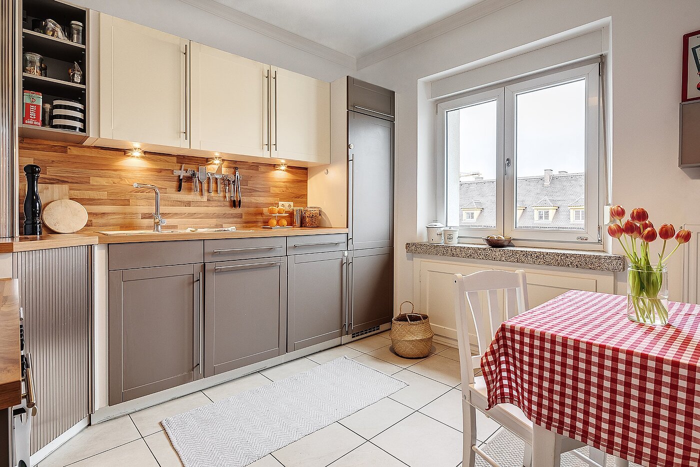 Квартира в многоэтажно доме с 2.5 комнатами | München-Au | 2002ML5 | Große moderne Einbauküche