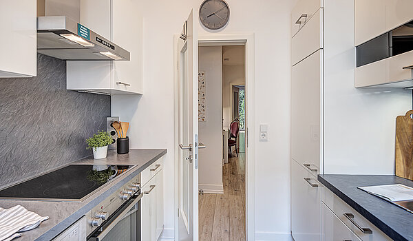 Плоский с 2 комнатами | München-Schwabing | 70394 | ...separate Küche