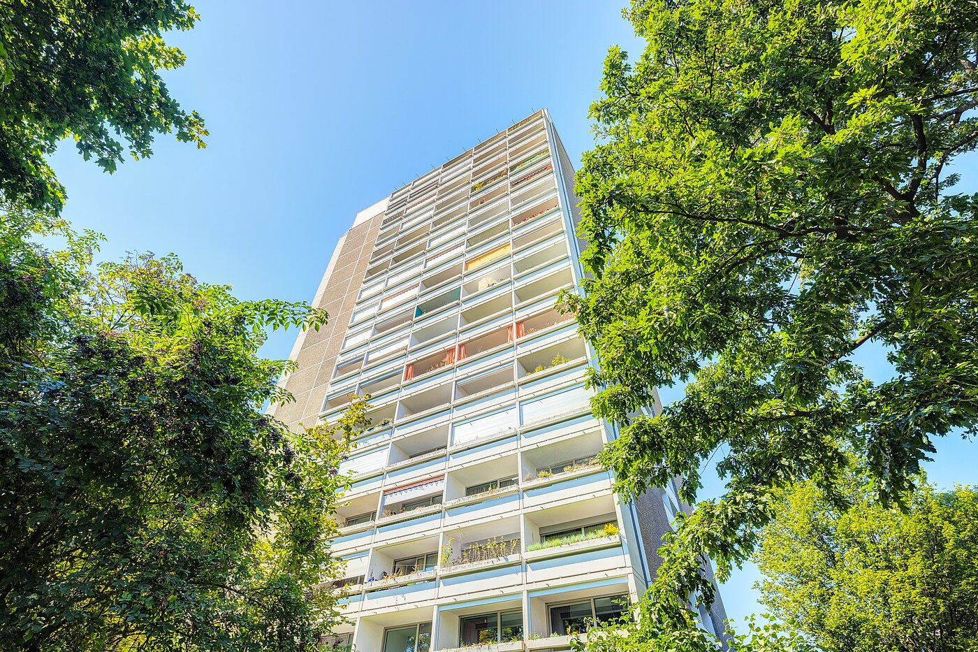 Квартира в многоэтажно доме с 3 комнатами | München-Bogenhausen | 70261 | Gepflegte Fassade
