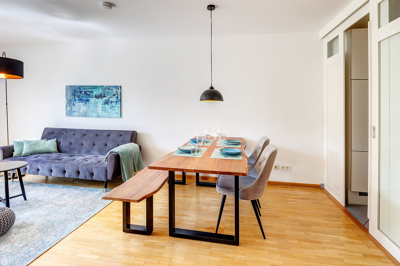 Квартира в многоэтажно доме с 2 комнатами | Haar | 70426 | ...und Essbereich