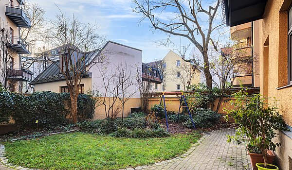 Квартира в многоэтажно доме с 2 комнатами | München-Isarvorstadt | 703031 | Innenhof