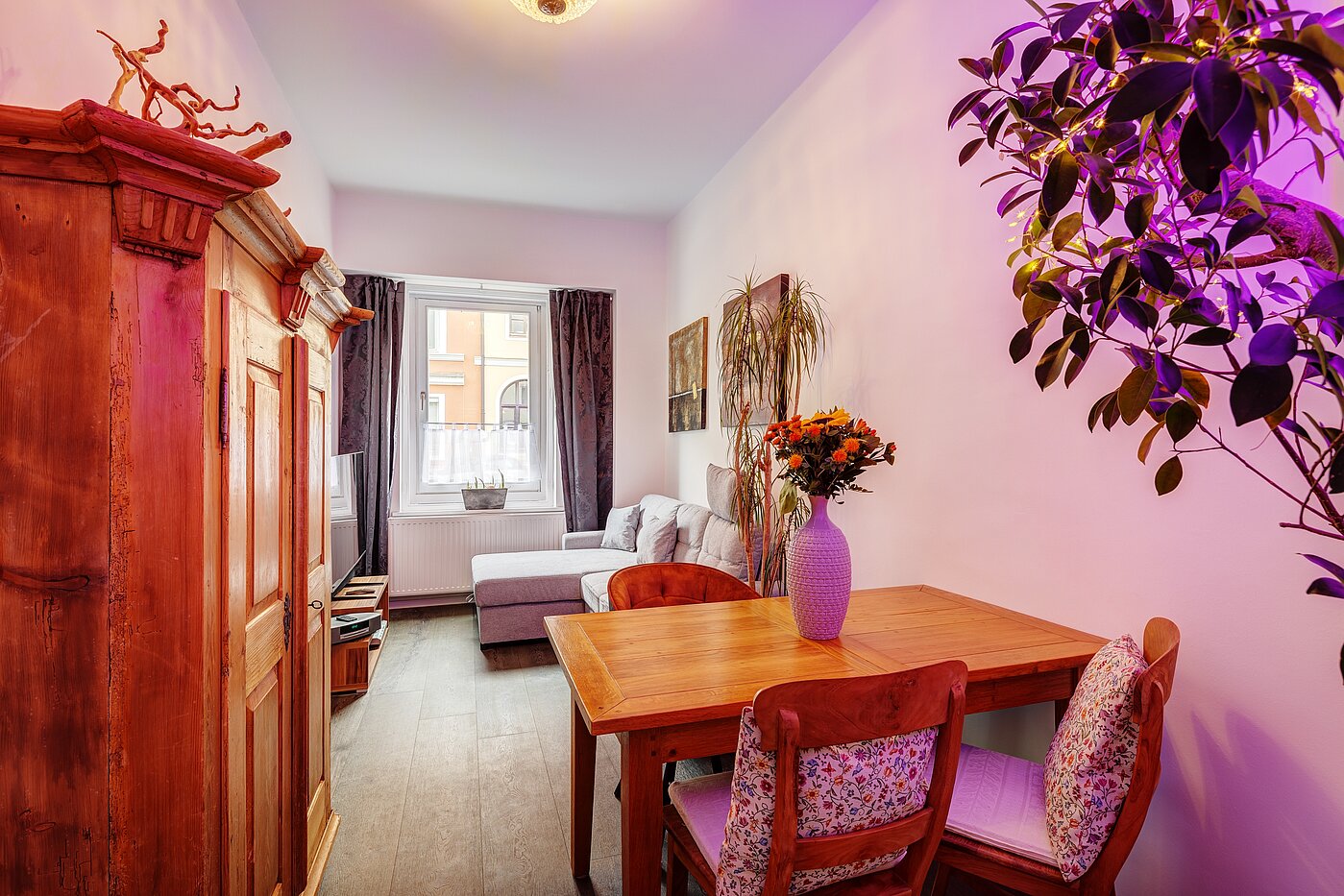 Плоский с 2 комнатами | München-Sendling | 703811 | Essecke