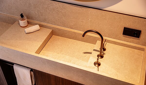 Угловой террасный дом с 6 комнатами | München-Trudering | 70191 | ...hochwertigen Amaturen,...