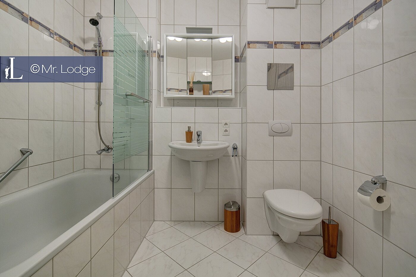 Квартира в многоэтажно доме с 1 комнатная | München-Thalkirchen | 1705ML8 | Bad mit Badewanne