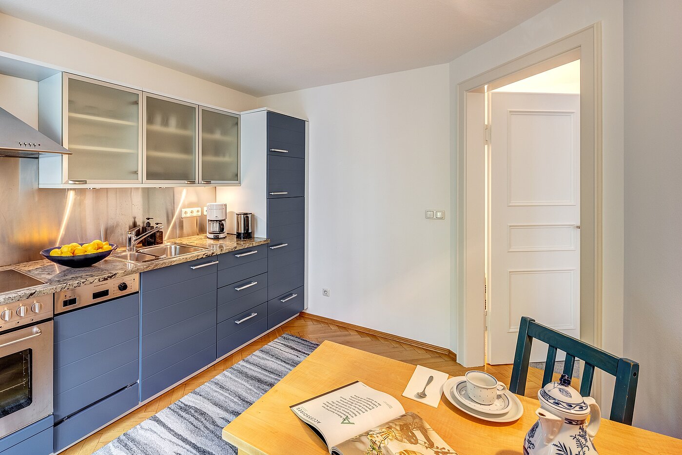 Квартира в многоэтажно доме с 3 комнатами | München-Schwabing | 2212ML1 | ...Einbauküche