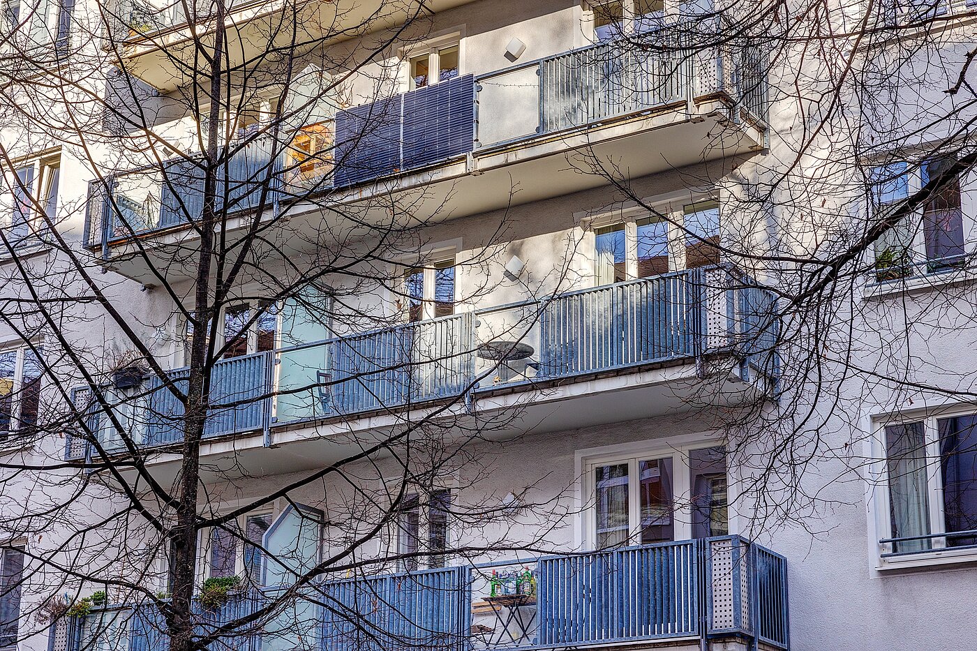 Квартира в многоэтажно доме с 3 комнатами | München-Schwabing | 2212ML1 | Hausansicht im Winter...