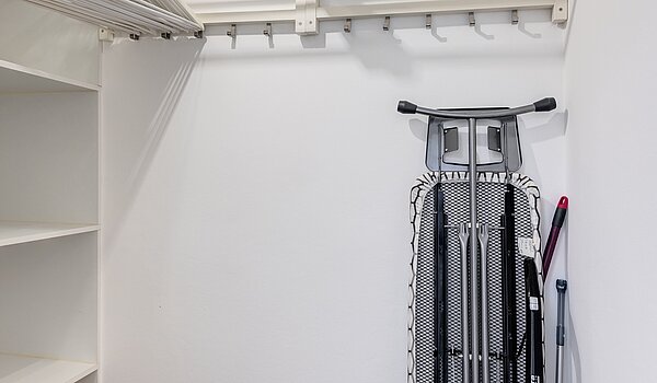 Квартира в многоэтажно доме с 2 комнатами | München-Bogenhausen | 70142 | Oder praktische Abstellkammer