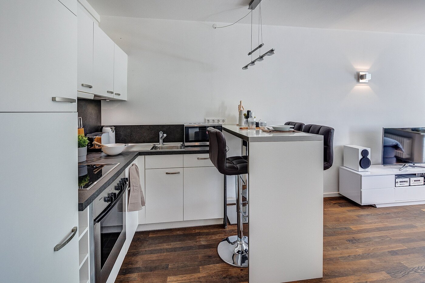Квартира в многоэтажно доме с 1 комнатная | München-Freimann | 2105ML4 | Offene Küche mit Theke