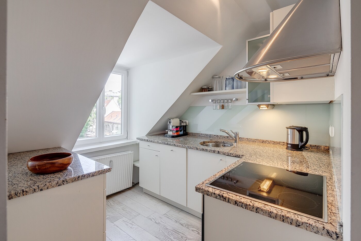 Квартира в многоэтажно доме с 2 комнатами | München-Isarvorstadt | 70089 | Offene Einbauküche
