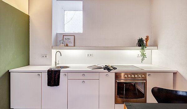 Чердачная квартира с 1 комнатная | München-Isarvorstadt | 2211ML7 | Die breite Küchenzeile...