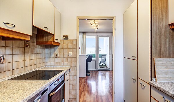 Квартира в многоэтажно доме с 2.5 комнатами | München-Hadern | 70393 | ...komplett ausgestattet