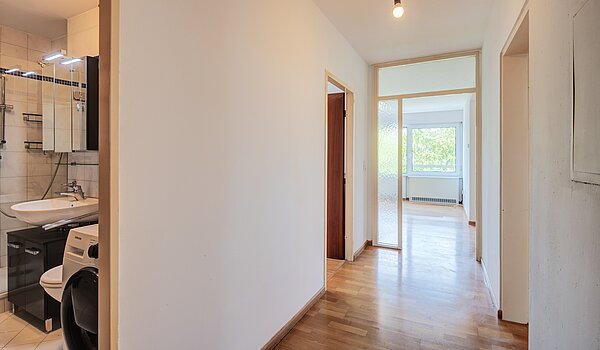 Квартира в многоэтажно доме с 2 комнатами | München-Hadern | 704101 | Flur vom Eingang kommend