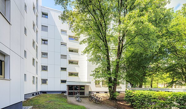 Квартира в многоэтажно доме с 2 комнатами | München-Hadern | 704101 | Außenansicht zur Eingangsseite
