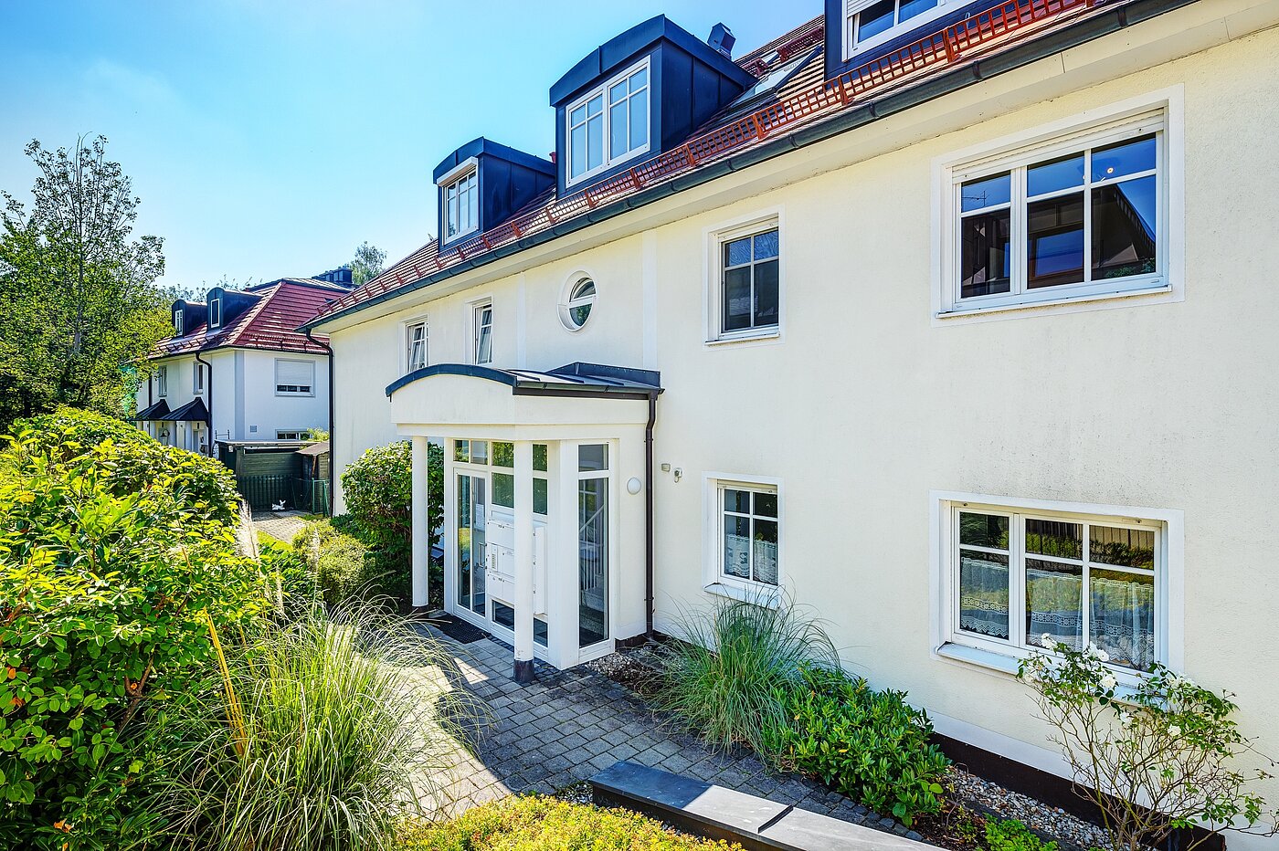 Квартира в многоэтажно доме с 3 комнатами | München-Ramersdorf | 2206ML4 | Ansprechender Eingangsbereich