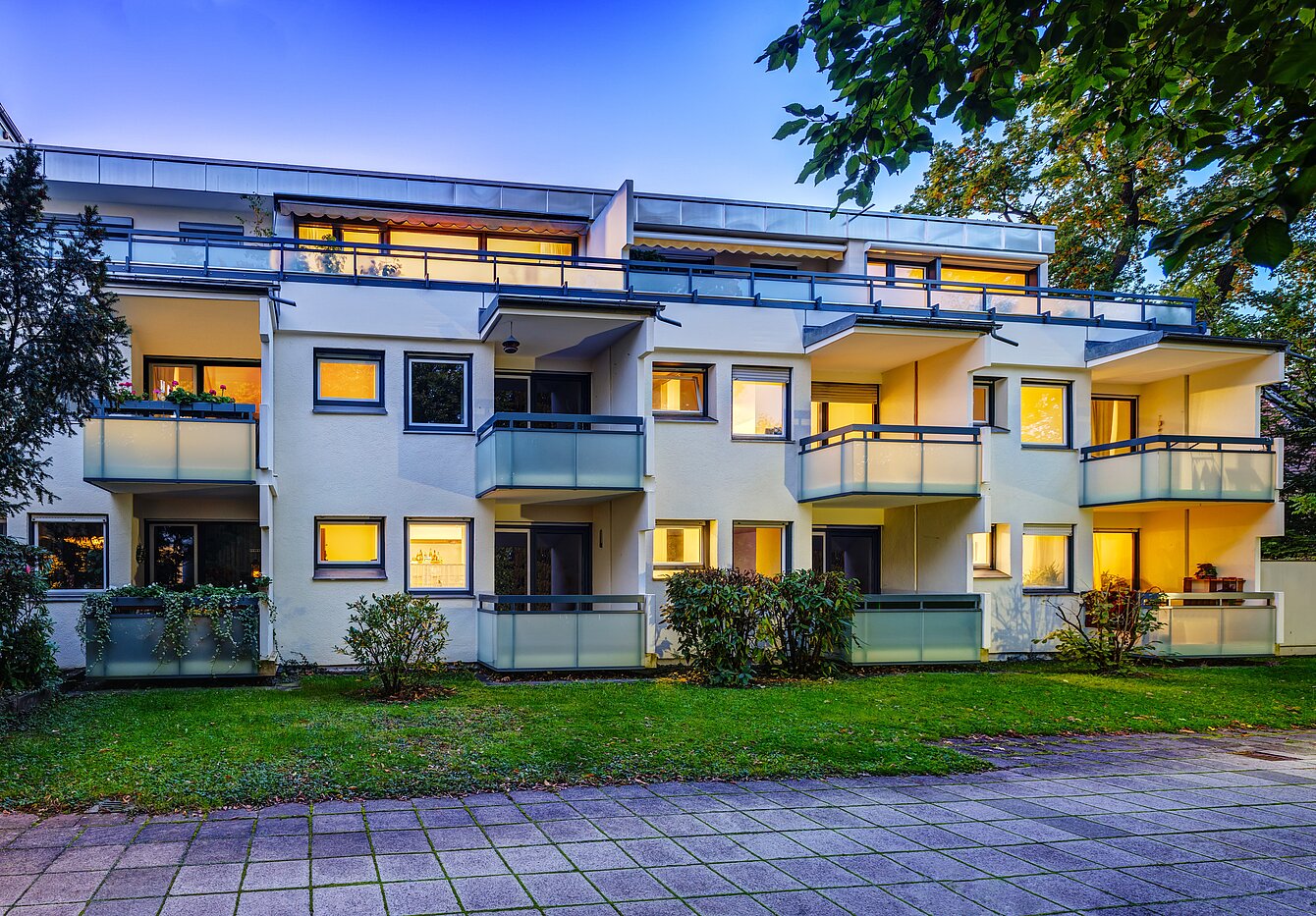 Квартира в многоэтажно доме с 1.5 комнатами | München-Sendling-Westpark | 2207ML4 | Blaue_Stunde
