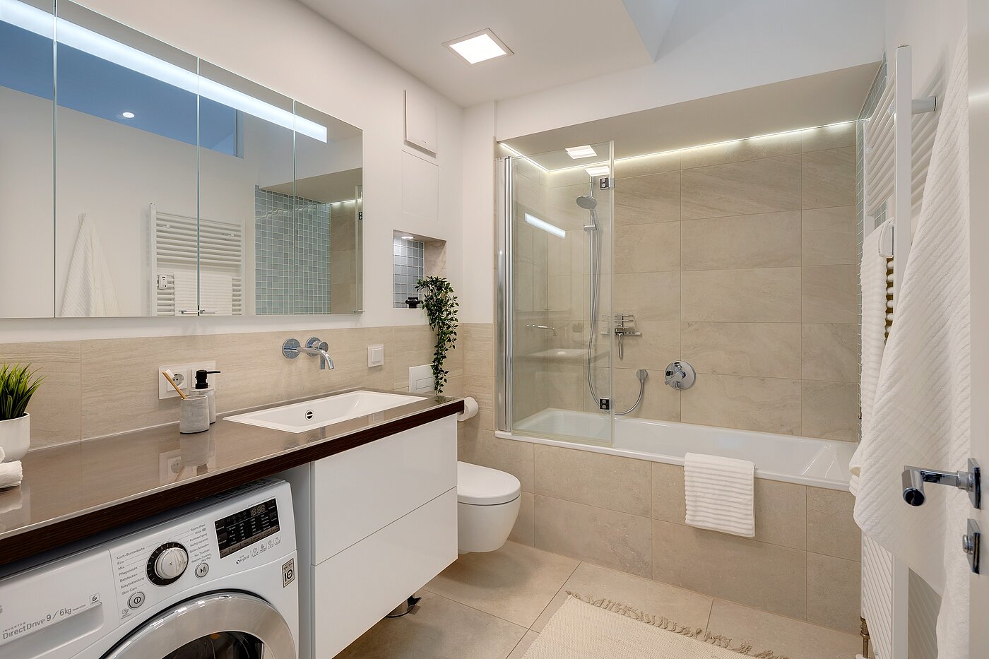 Квартира в многоэтажно доме с 2 комнатами | München-Schwabing | 2208ML2 | Großes Bad