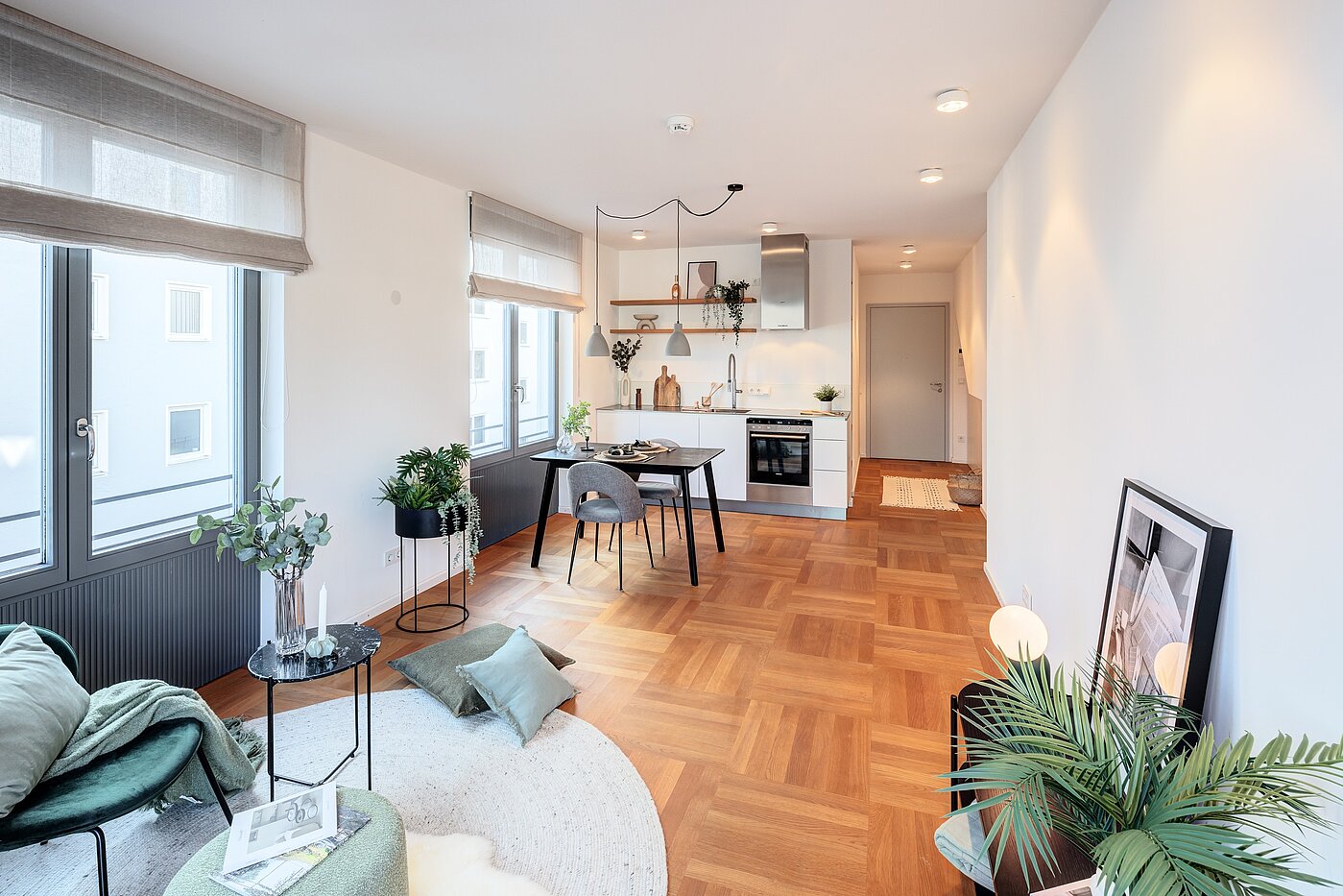 Квартира в многоэтажно доме с 2 комнатами | München-Schwabing | 70195 | ...hellen Wohnbereich