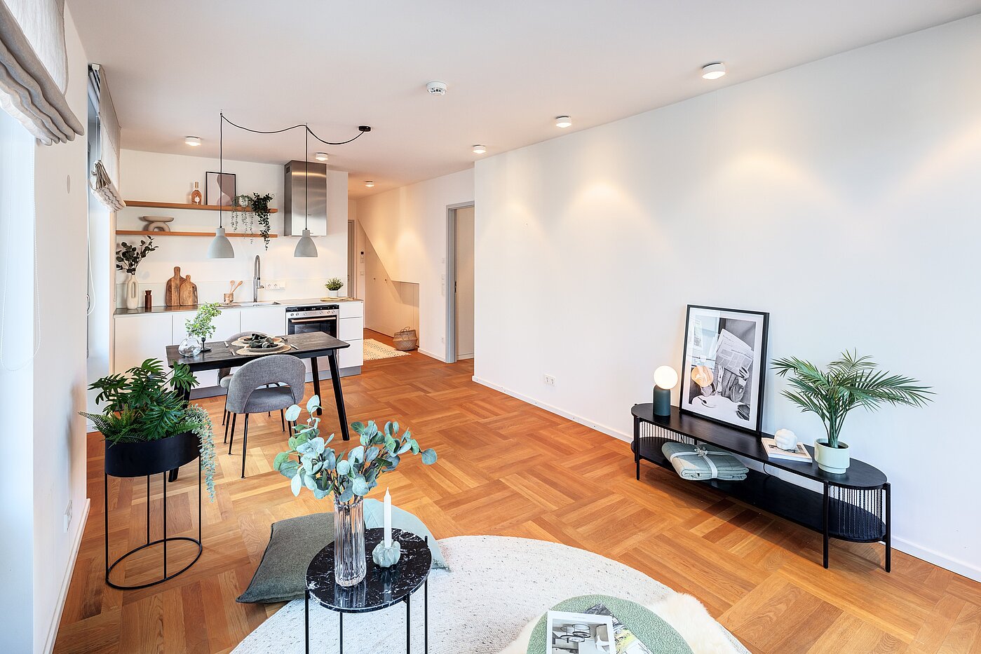 Квартира в многоэтажно доме с 2 комнатами | München-Schwabing | 70195 | ...Essbereich