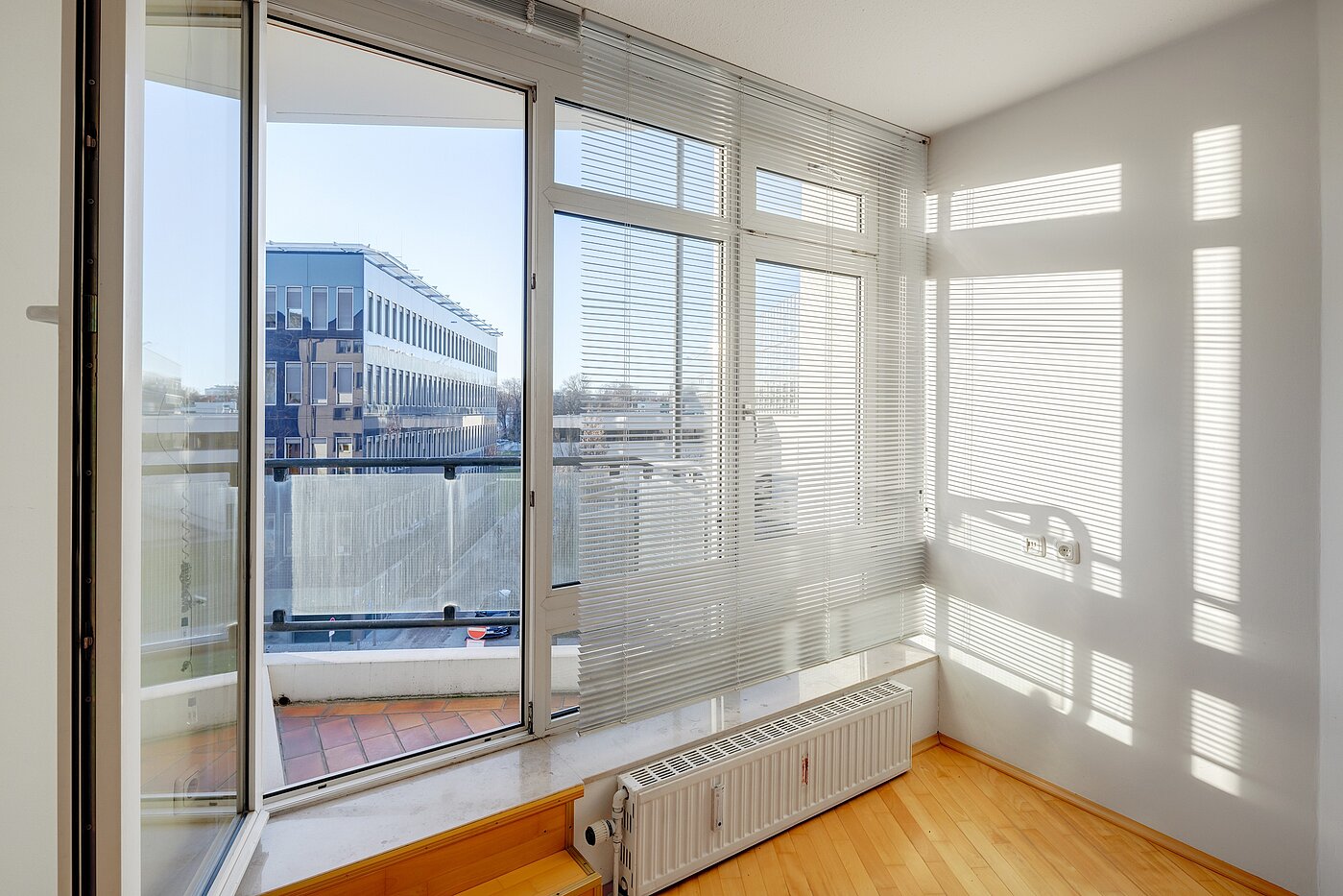 Квартира в многоэтажно доме с 1 комнатная | München-Maxvorstadt | 70087 | Zugang zum...