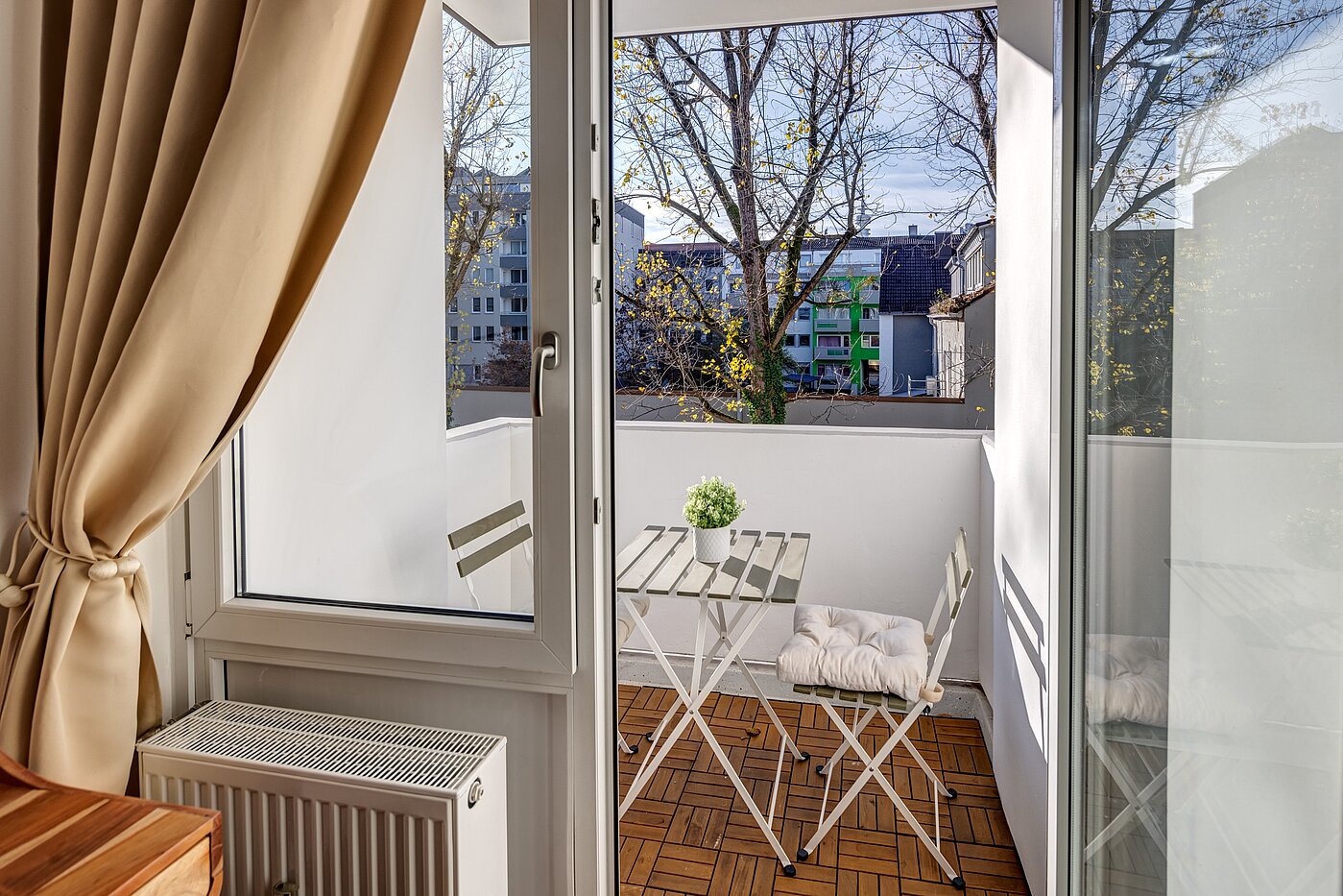 Apartment с 1 комнатная | München-Milbertshofen | 70183 | ...und Zugang zum Balkon