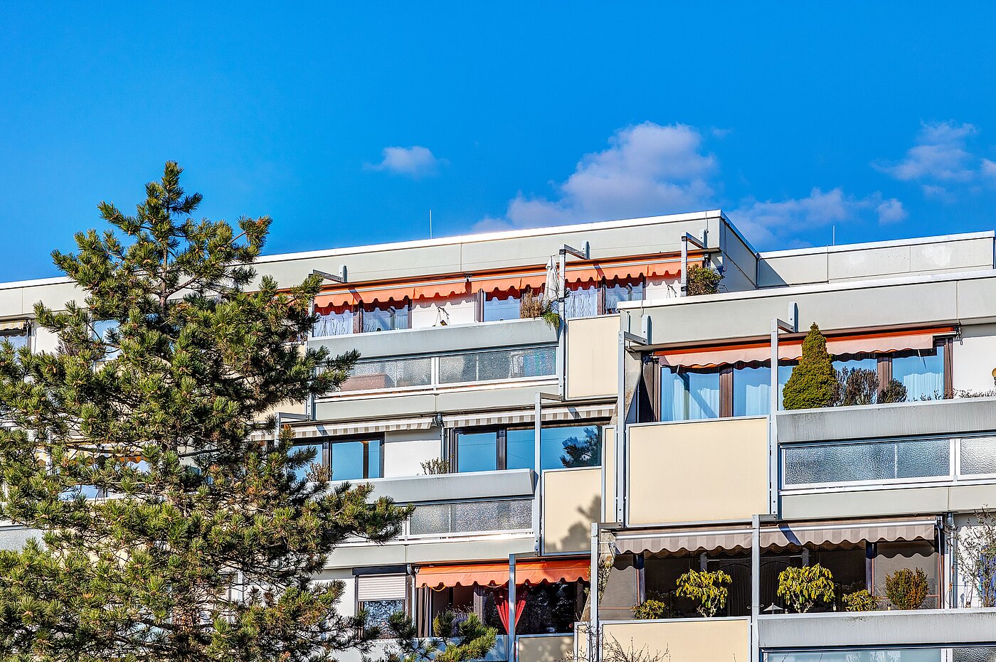 Квартира в многоэтажно доме с 3 комнатами | Unterschleißheim | 70003 | Außenansicht Wohnung