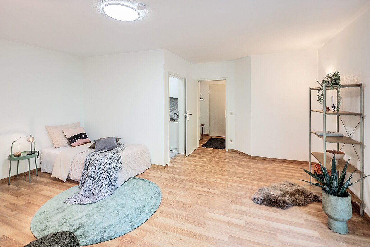 Квартира в многоэтажно доме с 1 комнатная | München-Schwabing | 70249 | Reizendes Apartment mit Platz zum...
