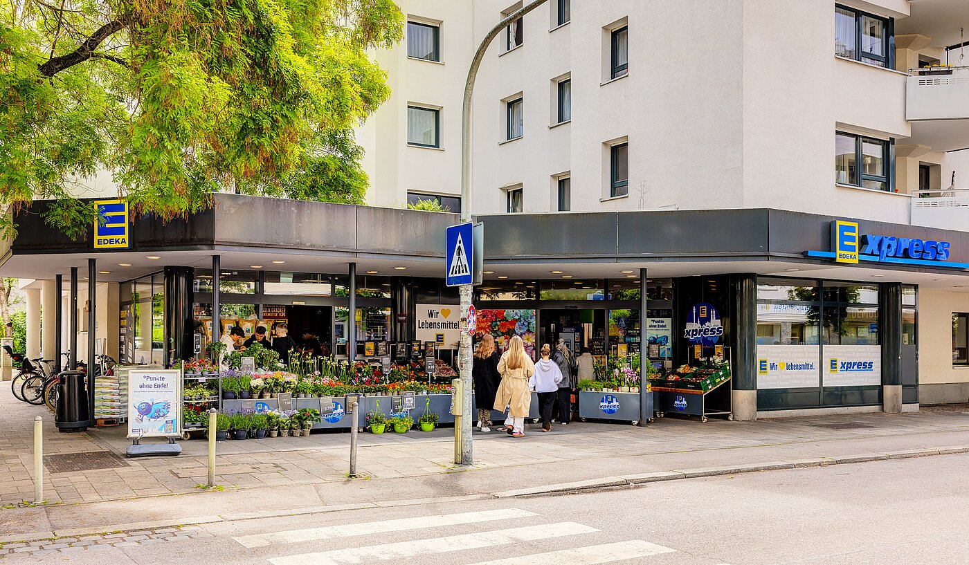 Квартира в многоэтажно доме с 1 комнатная | München-Neuhausen | 70235 | ...in unmittelbarer Nähe