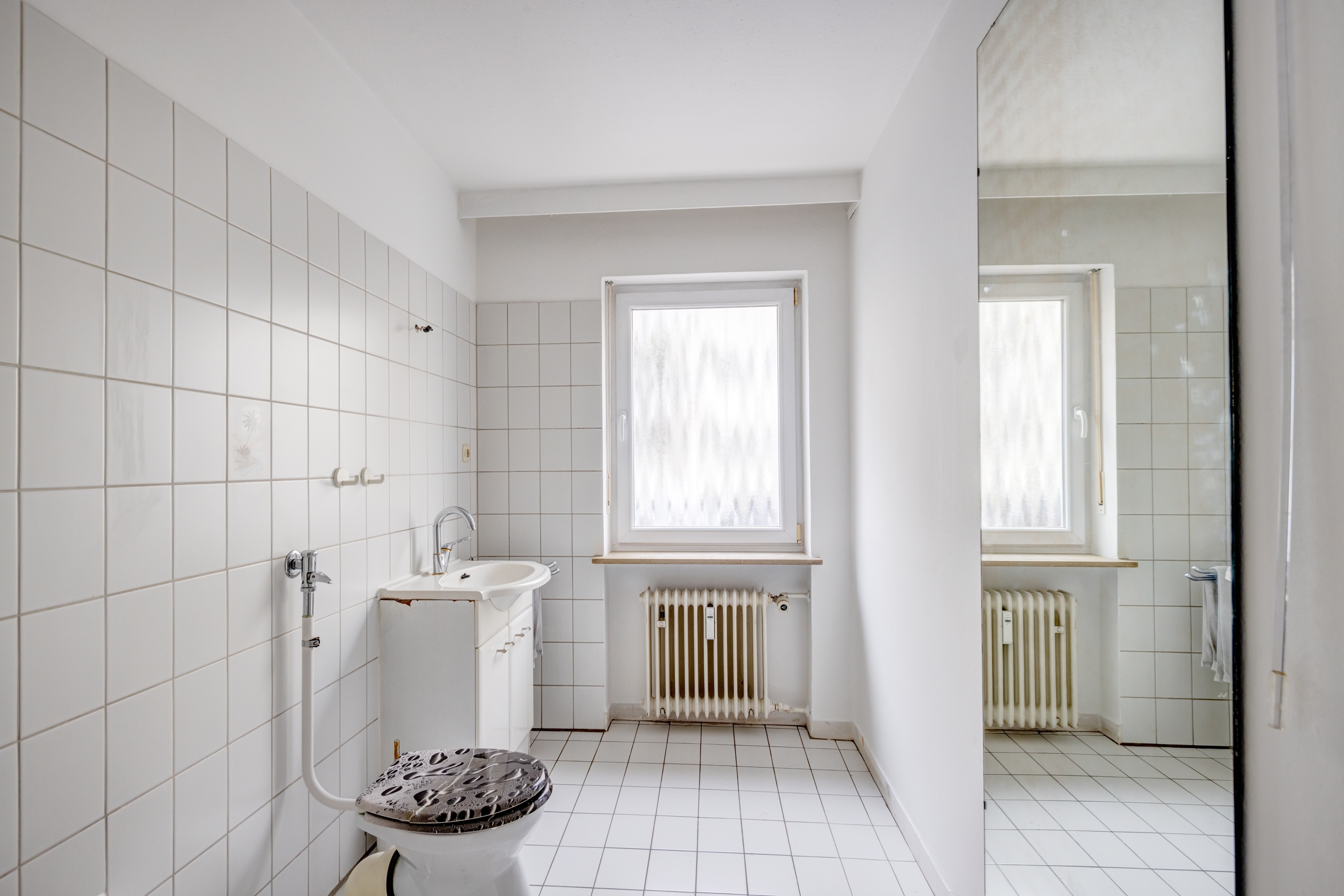 Высокий первый этаж с 2.5 комнатами | München-Schwabing | 70441 | Und Fenster | Thumbnail