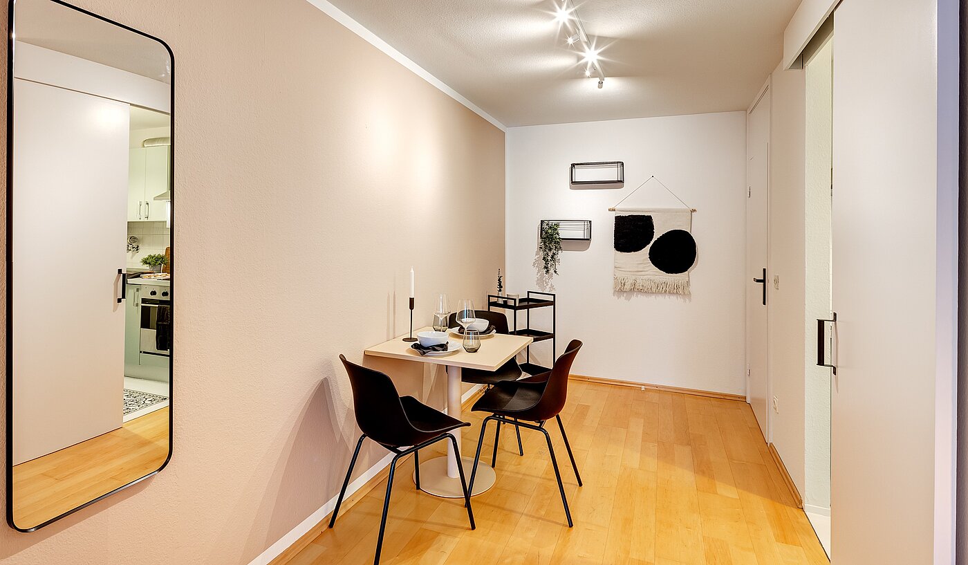 Квартира в многоэтажно доме с 1 комнатная | München-Maxvorstadt | 70132 | Ansprechende Essecke