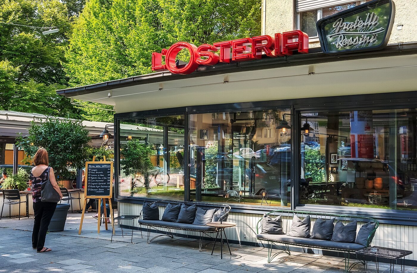 Квартира в многоэтажно доме с 2 комнатами | München-Schwabing | 70096 | Sommerimpression