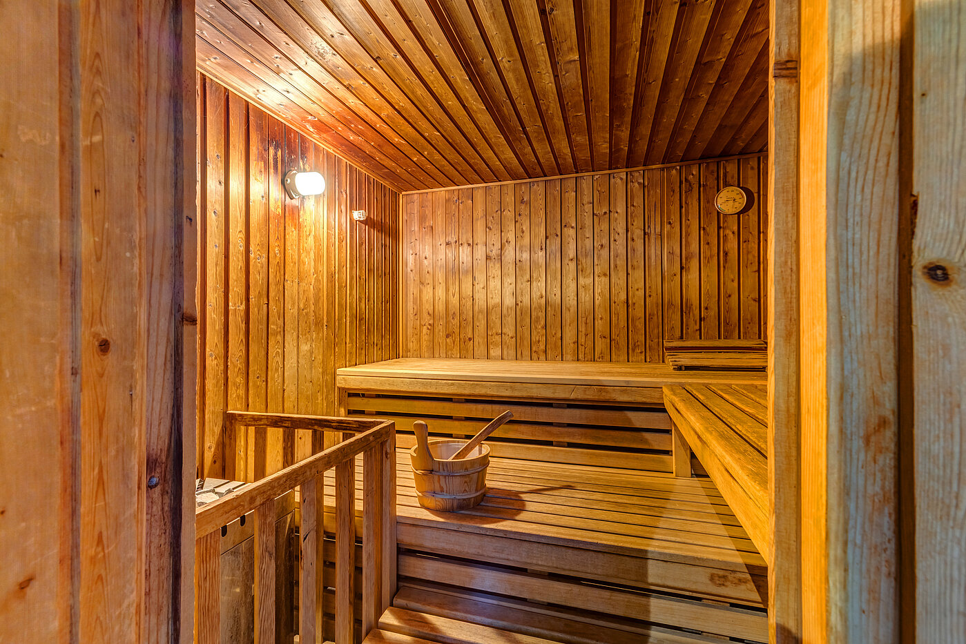 Квартира в многоэтажно доме с 2 комнатами | München-Solln | 70418 | ...und Sauna im Untergeschoss