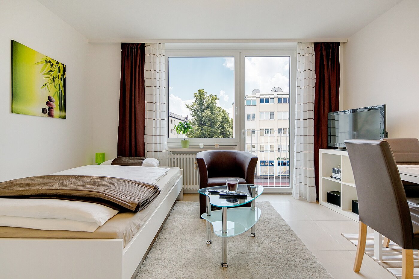 Квартира в многоэтажно доме с 1 комнатная | München-Berg am Laim | 2209ML2 | ...in das lichtdurchflutete Apartment