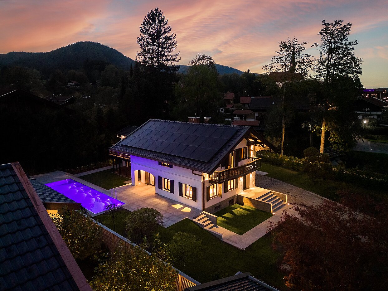 Особое свойство с 15 комнатами | Bad Wiessee | 701591 | Luftaufnahme vom Landhaus