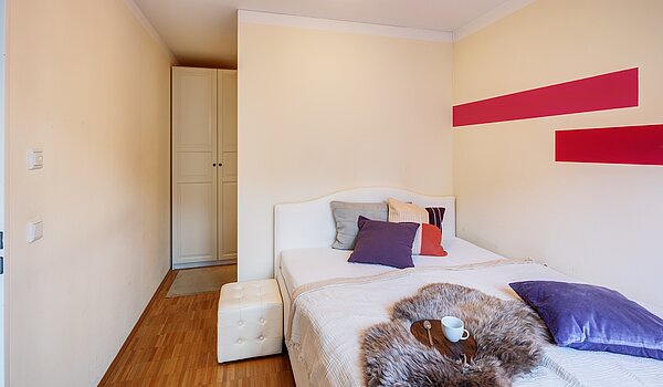 Квартира в многоэтажно доме с 2 комнатами | München-Schwabing | 703161 | Versteckter Kleiderschrank