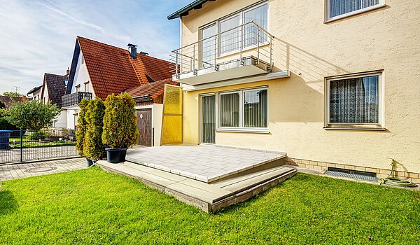 Особняк с 6 комнатами | Unterschleißheim | 2209ML7 | ...mit Terrasse, Garten und...