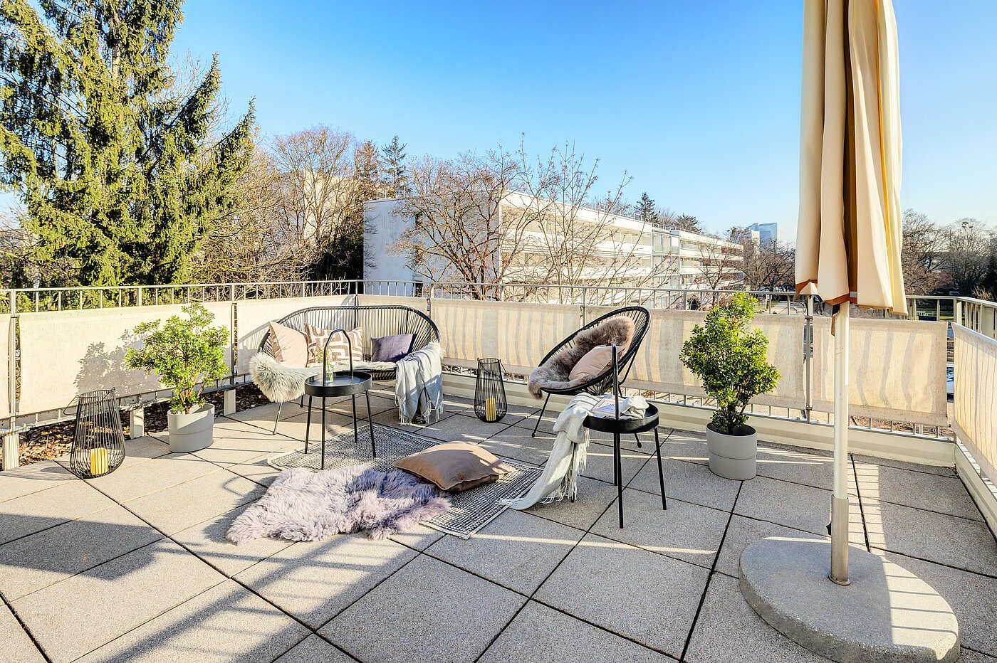 Квартира в многоэтажно доме с 2 комнатами | München-Schwabing | 70195 | ...außen