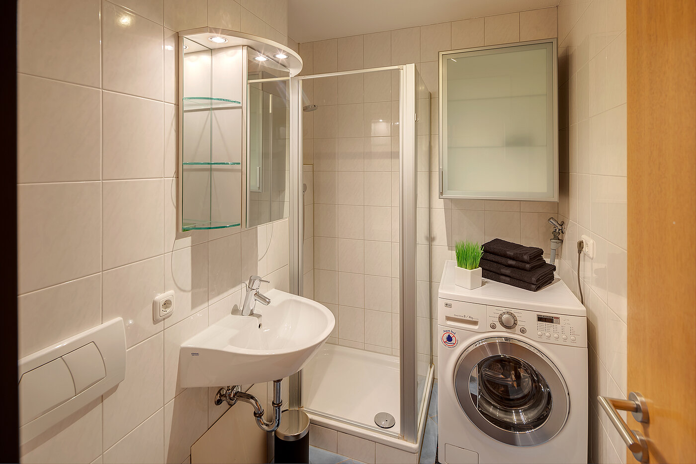 Плоский с 2 комнатами | München-Feldmoching | 70424 | Duschbad