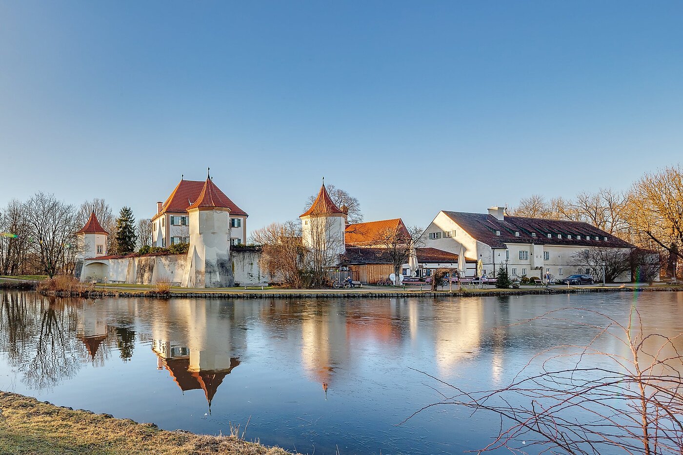 Половина двухквартирного жилого дома с 6 комнатами | München-Pasing | 2007ML5 | Schloss Blutenburg in der Nähe