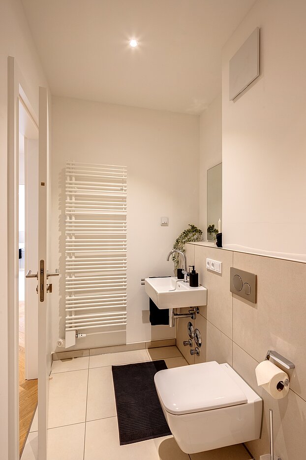 Terrassenwohnung с 3 комнатами | München-Harlaching | 70371 | Gästetoilette mit...