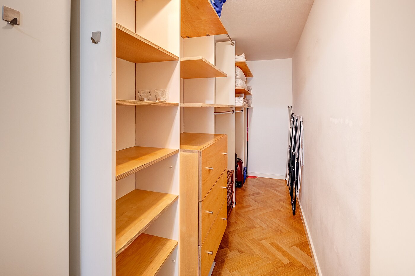 Квартира в многоэтажно доме с 3 комнатами | München-Schwabing | 2212ML1 | Ausreichend Stauraum