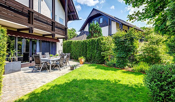 Угловой террасный дом с 6 комнатами | Germering | 70033