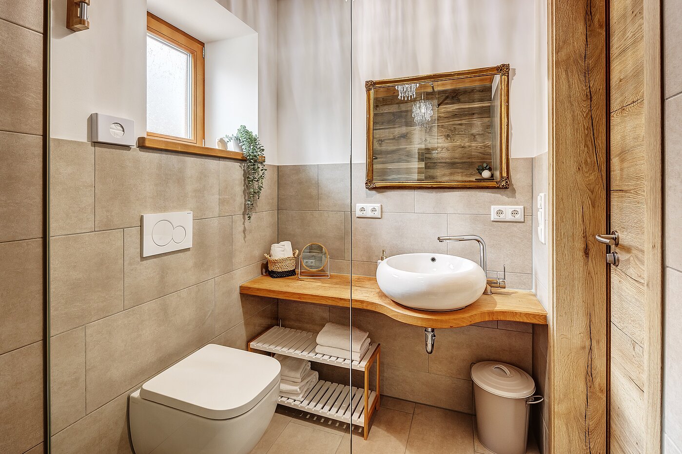 Квартира в многоэтажно доме с 6 комнатами | 70095 | ...mit Bad en Suite...